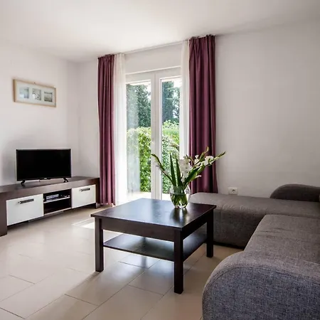 App Zlatar ウマグ