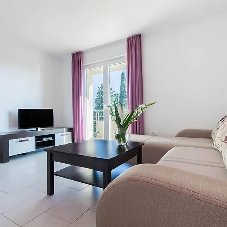 App Zlatar Apartment Umag