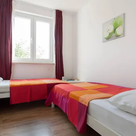 App Zlatar Apartament Umag