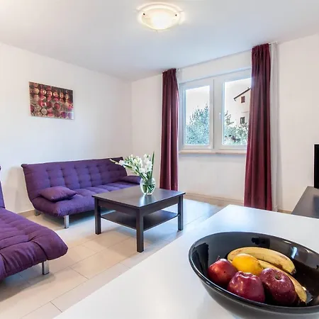 App Zlatar Apartament Umag